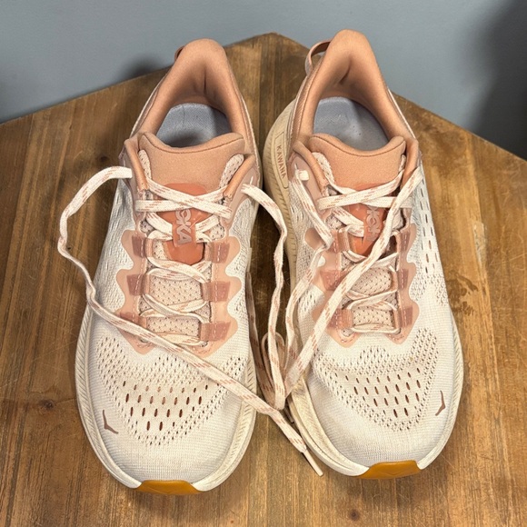 Hoka One One Women's Kawana 2 - Cream and Pink - Picture 2 of 8